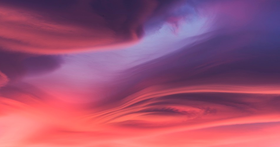 Picture of a pink and purple sky