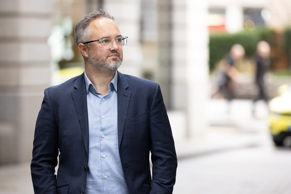 Headshot of Stephen Richards